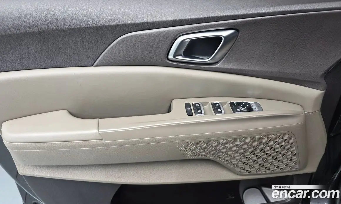 Kia Carnival 2025 1.6 автомат (гидро), фото 14