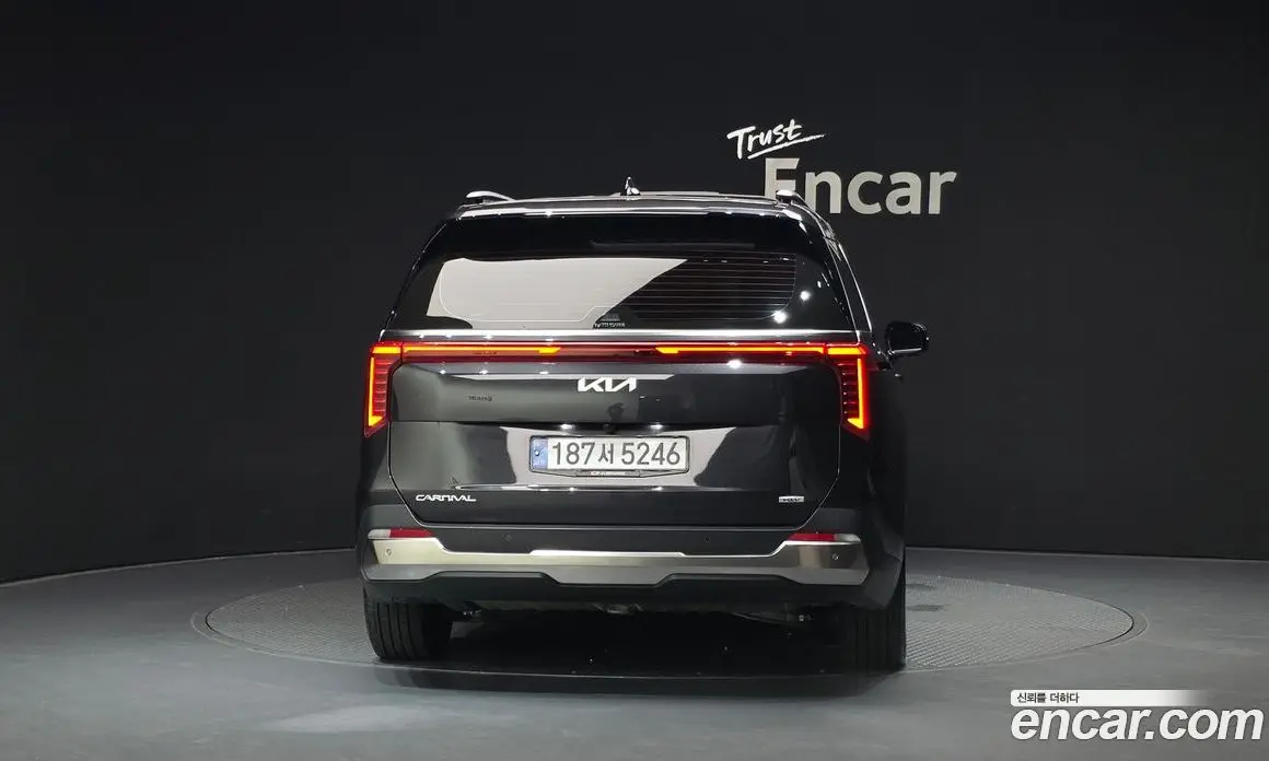 Kia Carnival 2025 1.6 автомат (гидро), фото 4