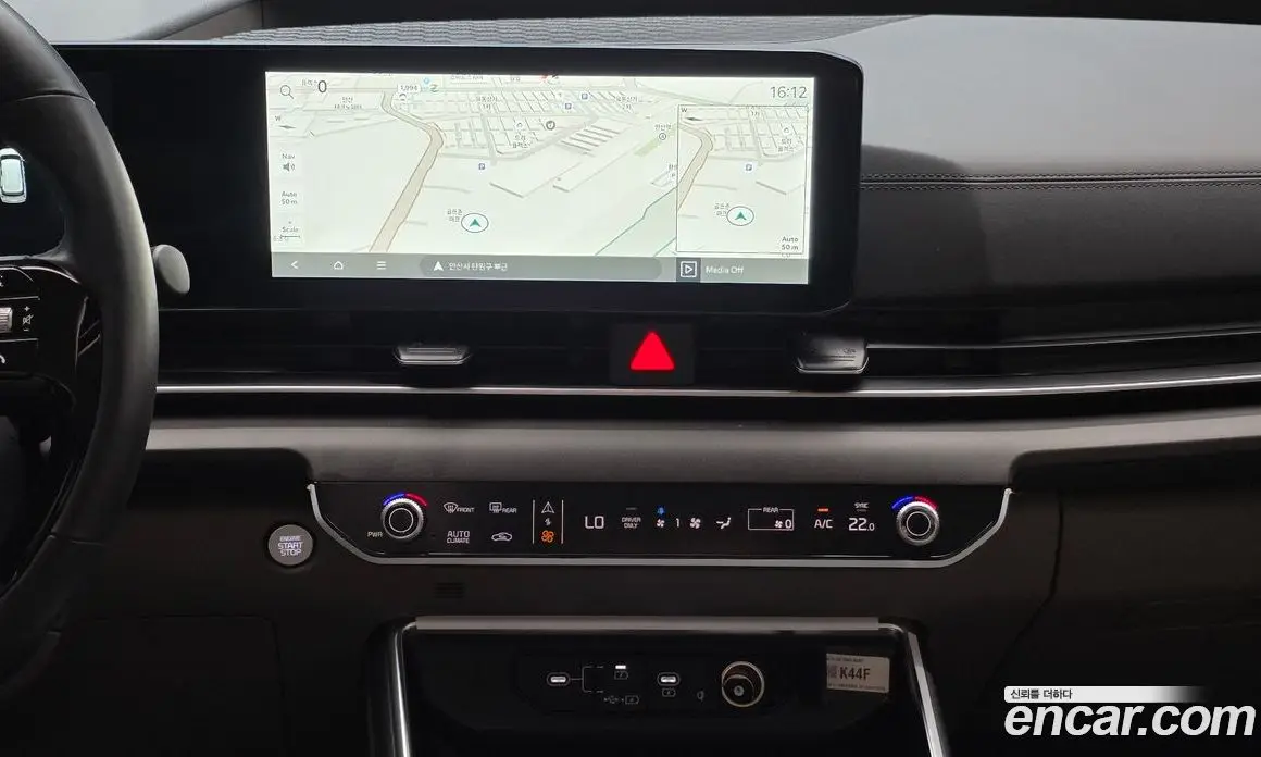 Kia Carnival 2025 1.6 автомат (гидро), фото 31