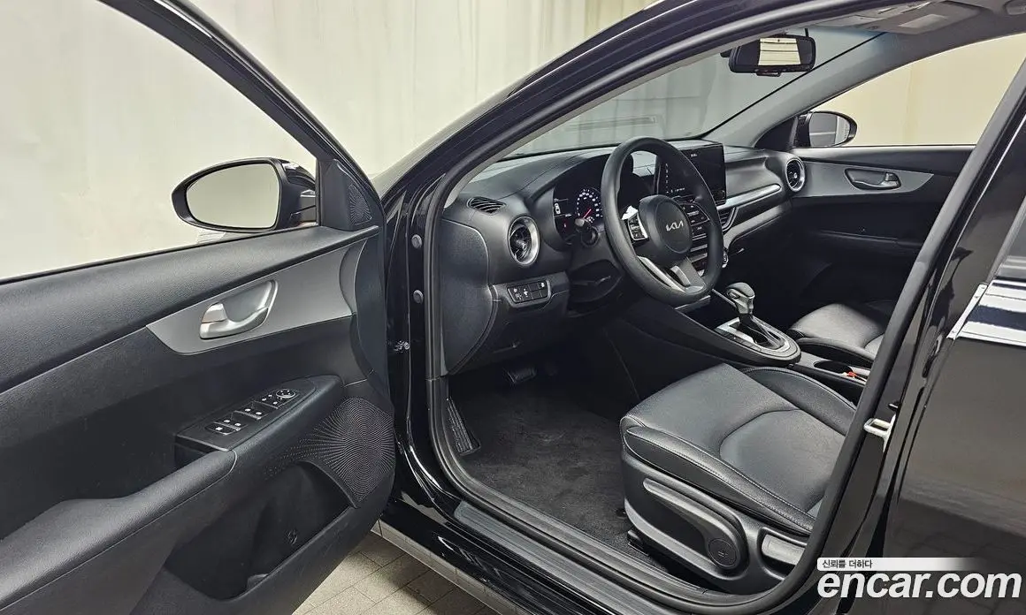 Kia K3 2024 1.6 автомат (гидро), фото 13