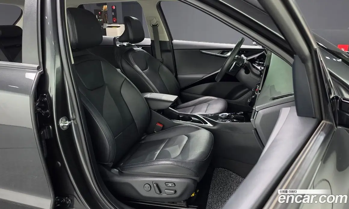 Kia Niro 2022 0.2 автомат (гидро), фото 15