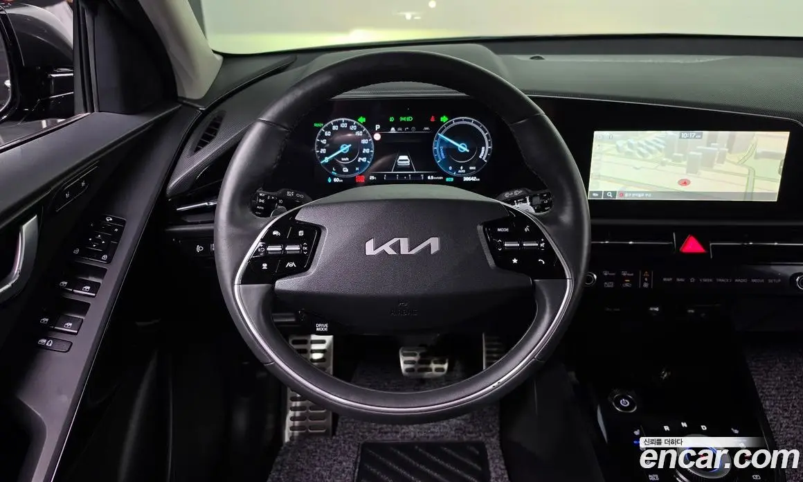 Kia Niro 2022 0.2 автомат (гидро), фото 17