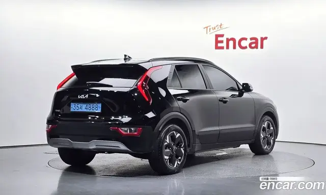 Kia Niro, 2023, 10 574 км