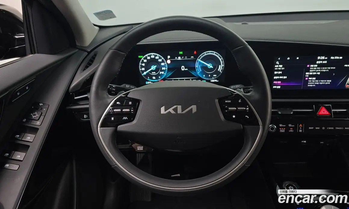 Kia Niro 2023 0.2 автомат (гидро), фото 18