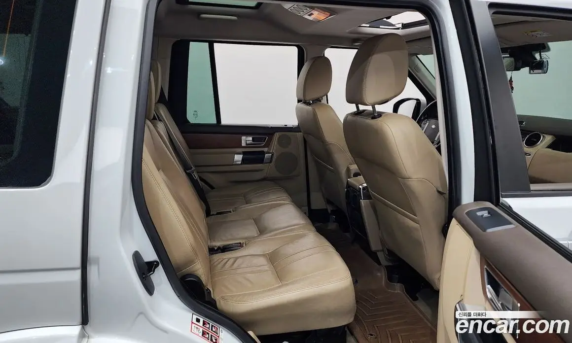 Land Rover Discovery 2016 3.0 автомат (гидро), фото 11