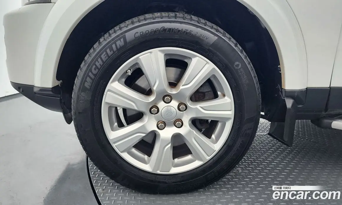 Land Rover Discovery 2016 3.0 автомат (гидро), фото 5