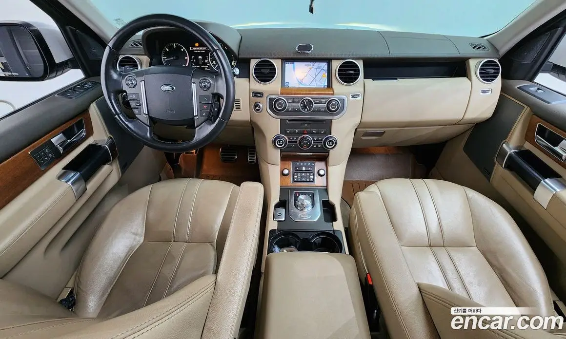 Land Rover Discovery 2016 3.0 автомат (гидро), фото 7