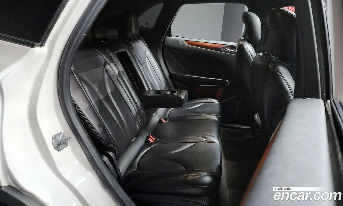 Lincoln MKC 2019 2.0 автомат (гидро), фото 12 Lincoln MKC 2019 2.0 автомат (гидро), фото 12