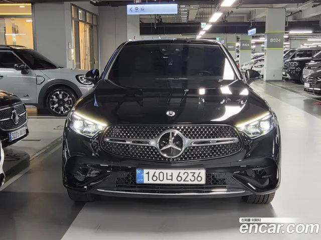 Mercedes-Benz GLC-Class 2024 2.0 автомат (гидро), миниатюра 2