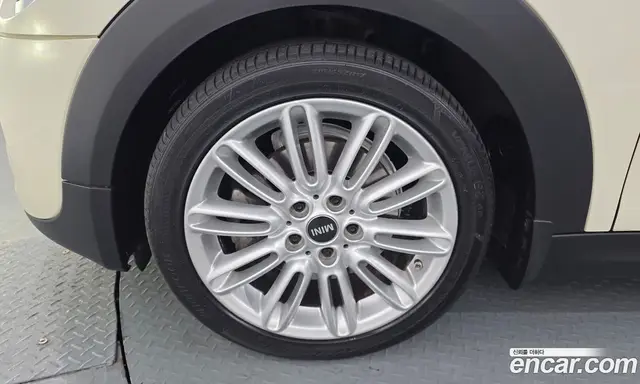 Mini Cooper 2018 2.0 автомат (гидро), миниатюра 5