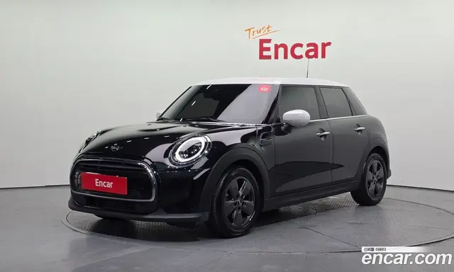 Mini Cooper, 2023, 50 922 км