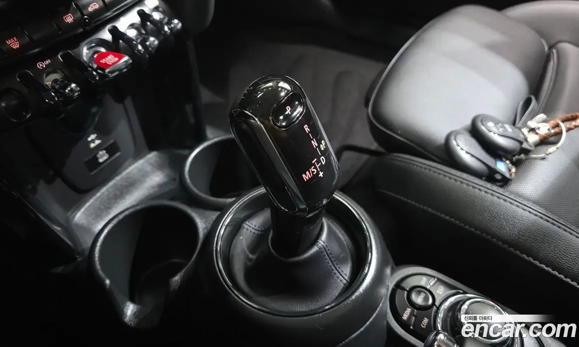 Mini Cooper 2023 1.5 автомат (гидро), фото 12