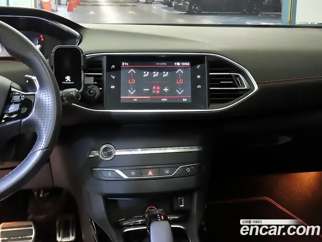 Peugeot 308 2021 1.5 автомат (гидро), миниатюра 10