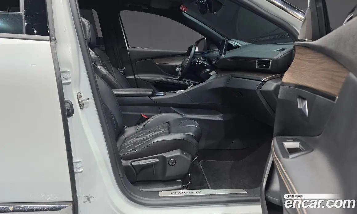 Peugeot 5008 2022 2.0 автомат (гидро), фото 17