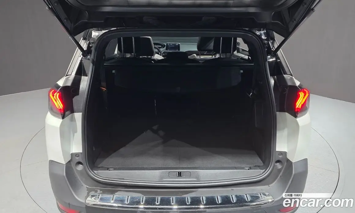Peugeot 5008 2022 2.0 автомат (гидро), фото 26