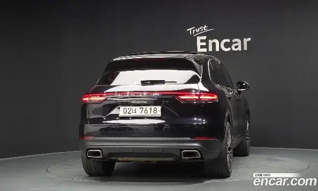 Porsche Cayenne 2019 3.0 автомат (гидро), миниатюра 2