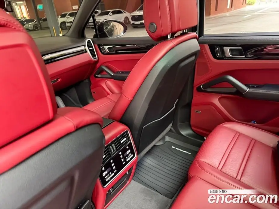Porsche Cayenne 2023 3.0 автомат (гидро), фото 11