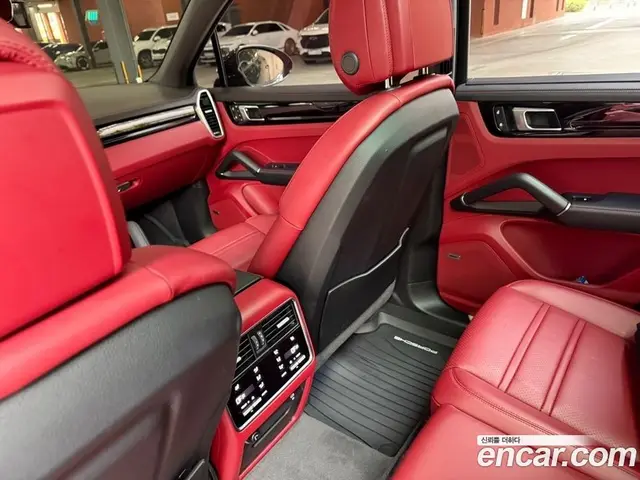 Porsche Cayenne 2023 3.0 автомат (гидро), миниатюра 11