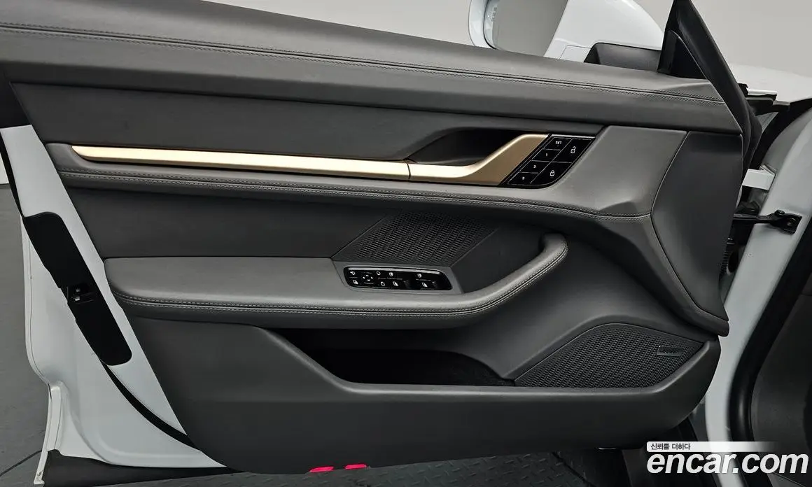 Porsche Taycan 2021 0.1 автомат (гидро), фото 13