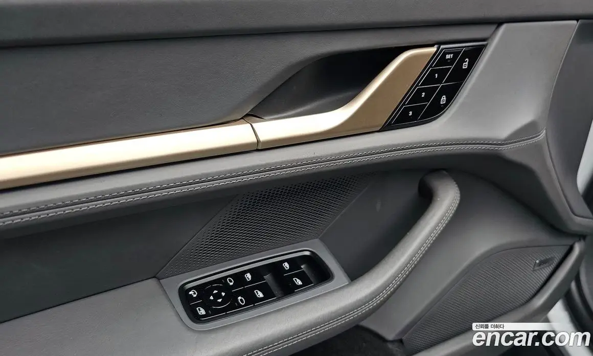 Porsche Taycan 2021 0.1 автомат (гидро), фото 21