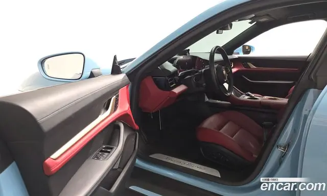Porsche Taycan 2022 0.1 автомат (гидро), миниатюра 12