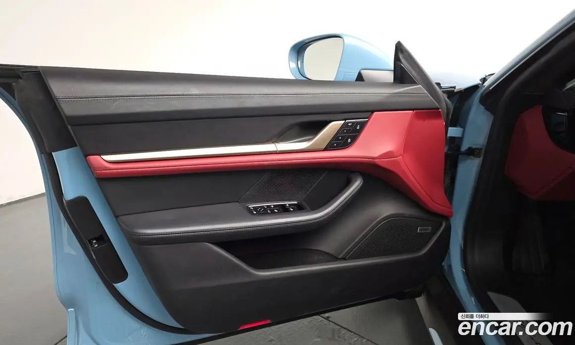 Porsche Taycan 2022 0.1 автомат (гидро), фото 13