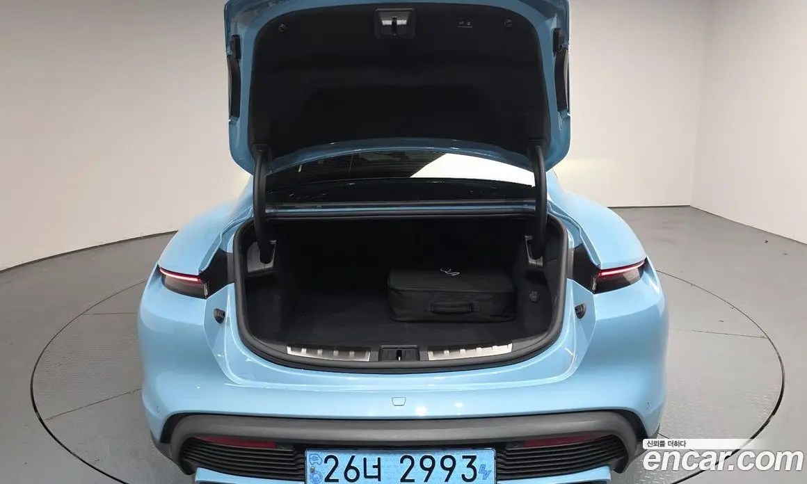 Porsche Taycan 2022 0.1 автомат (гидро), фото 25