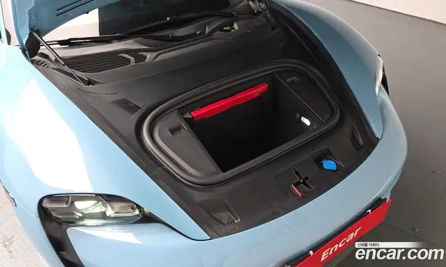 Porsche Taycan 2022 0.1 автомат (гидро), миниатюра 5