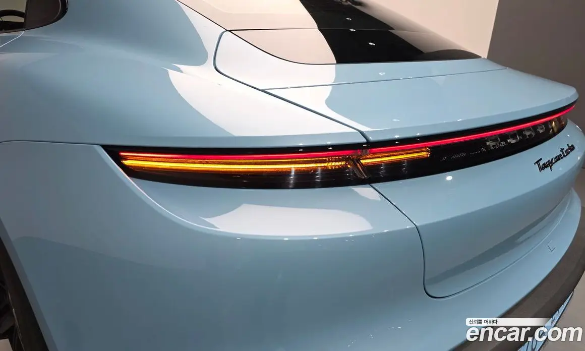 Porsche Taycan 2022 0.1 автомат (гидро), фото 8