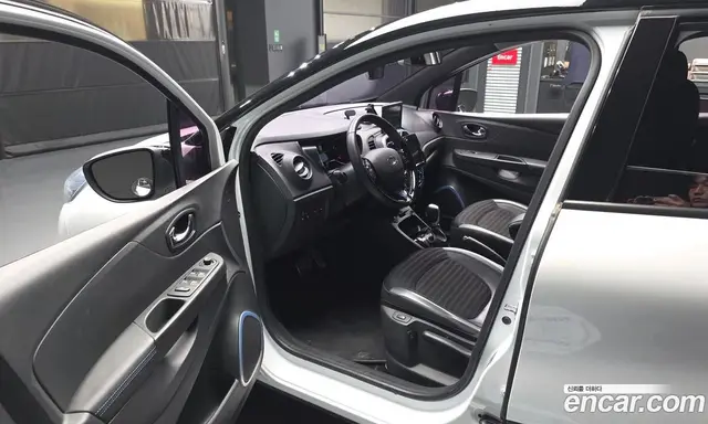 Renault (Samsung) QM3 2017 1.5 автомат (гидро), миниатюра 10