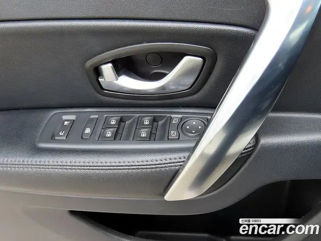 Renault (Samsung) SM5 2010 2.0 автомат (гидро), миниатюра 11