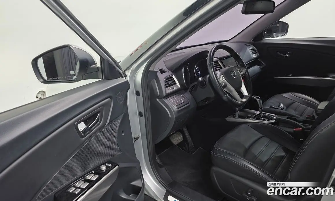 SsangYong TIBOLI 2015 1.6 автомат (гидро), фото 17