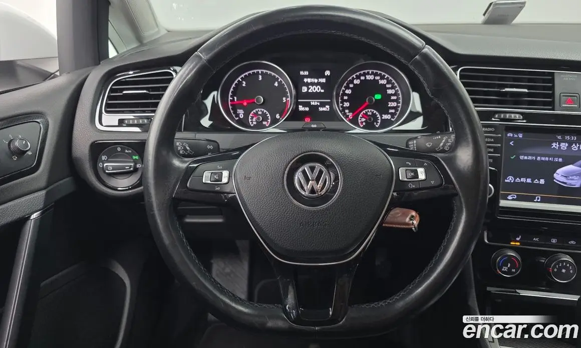 Volkswagen Golf 2014 1.6 автомат (гидро), фото 15