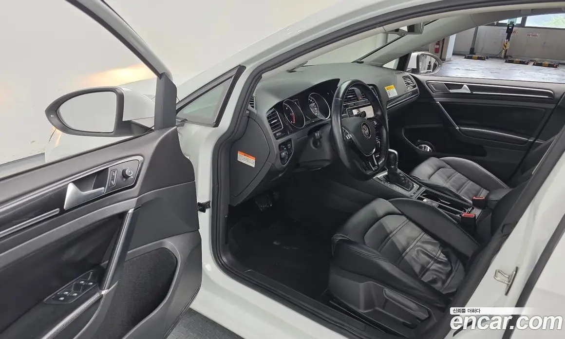 Volkswagen Golf 2014 1.6 автомат (гидро), фото 10