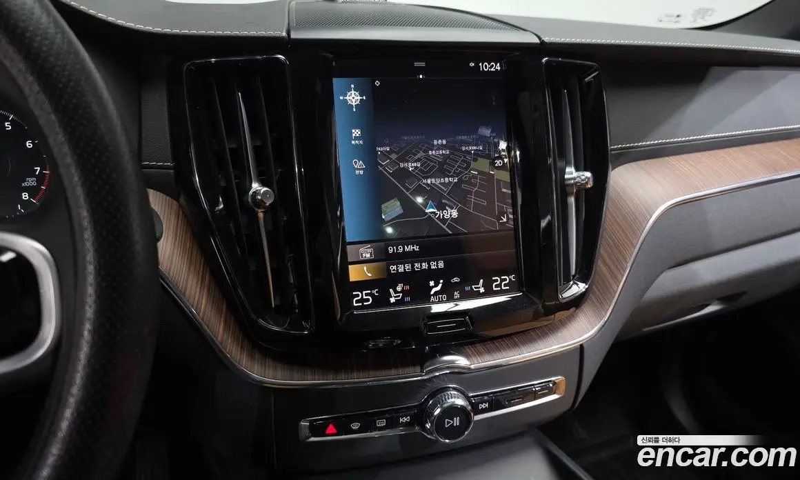 Volvo XC60 2021 2.0 автомат (гидро), фото 13