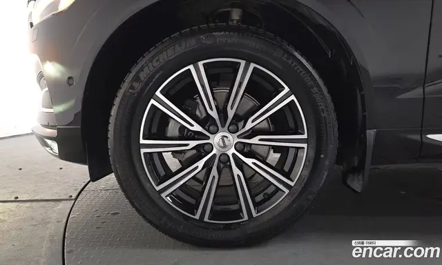 Volvo XC60 2021 2.0 автомат (гидро), миниатюра 4