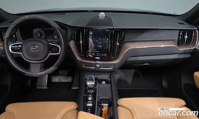 Volvo XC60 2021 2.0 автомат (гидро), миниатюра 6