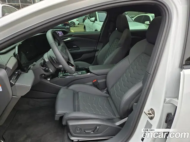 Audi A6 e-tron 2025 0.2 автомат (гидро), миниатюра 12