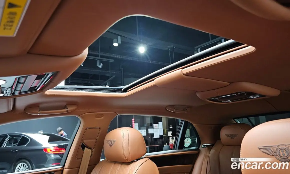 Bentley Flying Spur 2016 4.0 автомат (гидро), фото 19 Bentley Flying Spur 2016 4.0 автомат (гидро), фото 19