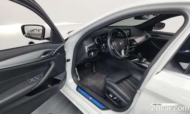 BMW 5 серия 2017 2.0 автомат (гидро), миниатюра 10