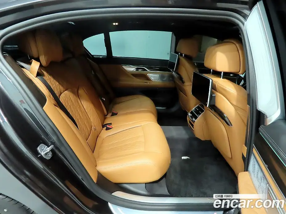 BMW 7 серия 2022 3.0 автомат (гидро), фото 8