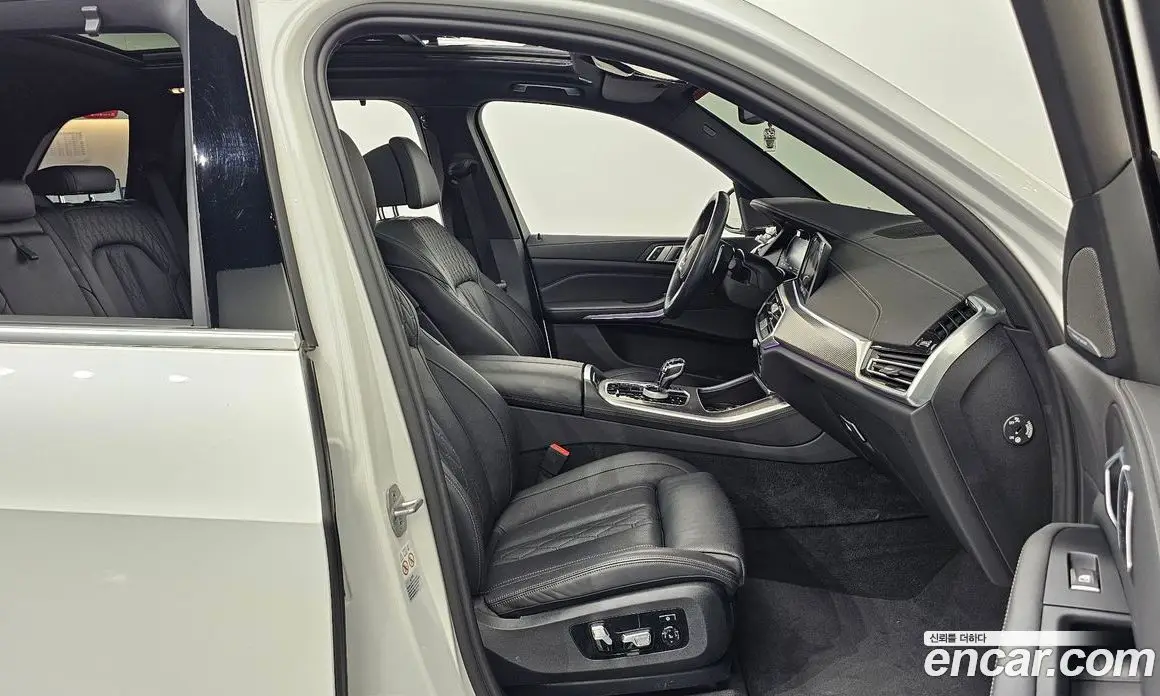 BMW X5 2023 3.0 автомат (гидро), фото 16