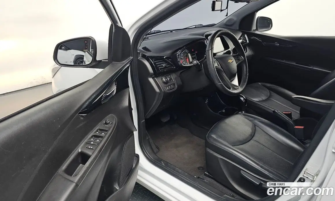Chevrolet Spark 2016 1.0 автомат (гидро), фото 12