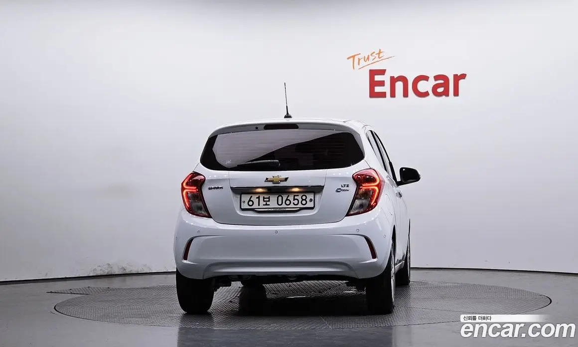 Chevrolet Spark 2016 1.0 автомат (гидро), фото 3