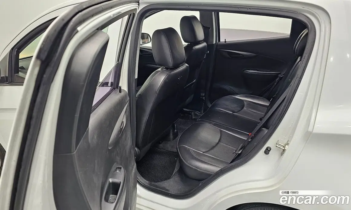 Chevrolet Spark 2017 1.0 автомат (гидро), фото 11