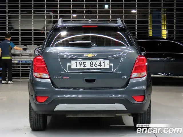 Chevrolet Trax 2017 1.4 автомат (гидро), миниатюра 3