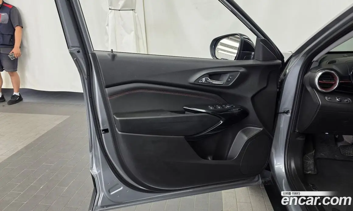 Chevrolet Trax 2024 1.2 автомат (гидро), фото 14