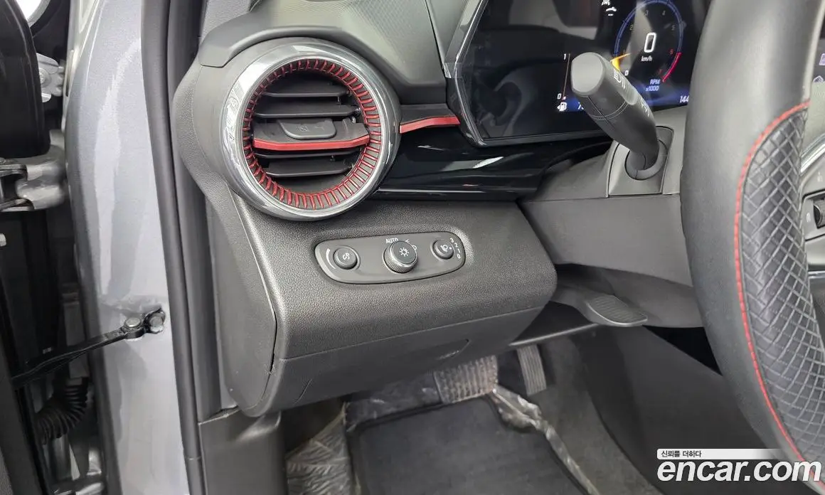 Chevrolet Trax 2024 1.2 автомат (гидро), фото 23