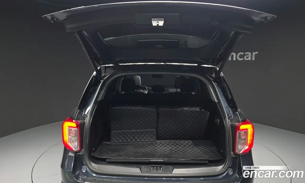 Ford Explorer 2023 2.3 автомат (гидро), фото 26