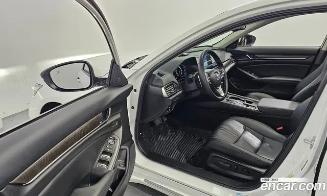 Honda Accord 2022 2.0 автомат (гидро), миниатюра 10